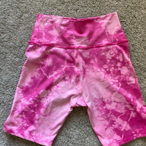 Electric and Rose Shorts - Picture 2 of 3